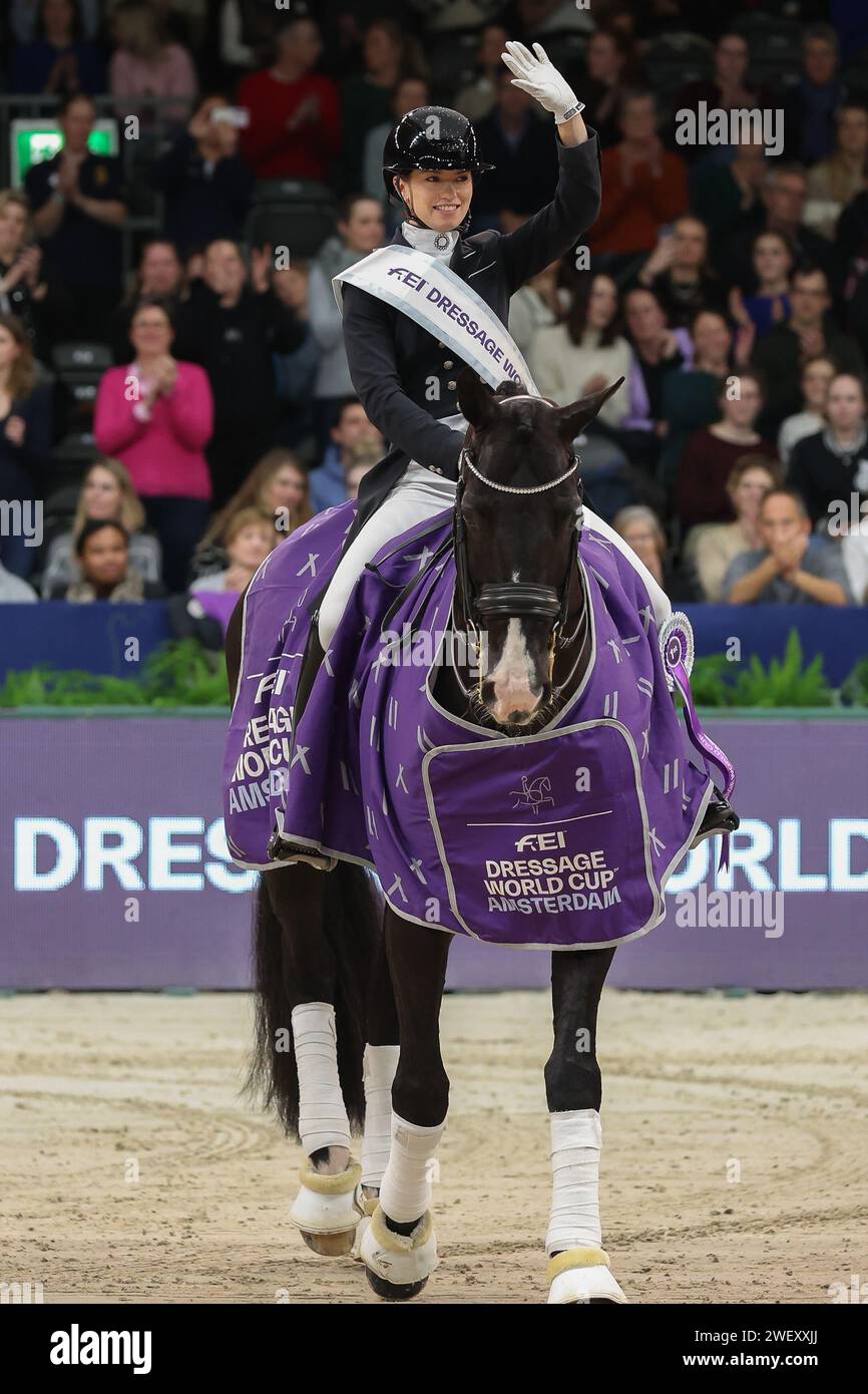 AMSTERDAM, NETHERLANDS JANUARY 27 Winner Charlotte FRY (GBR