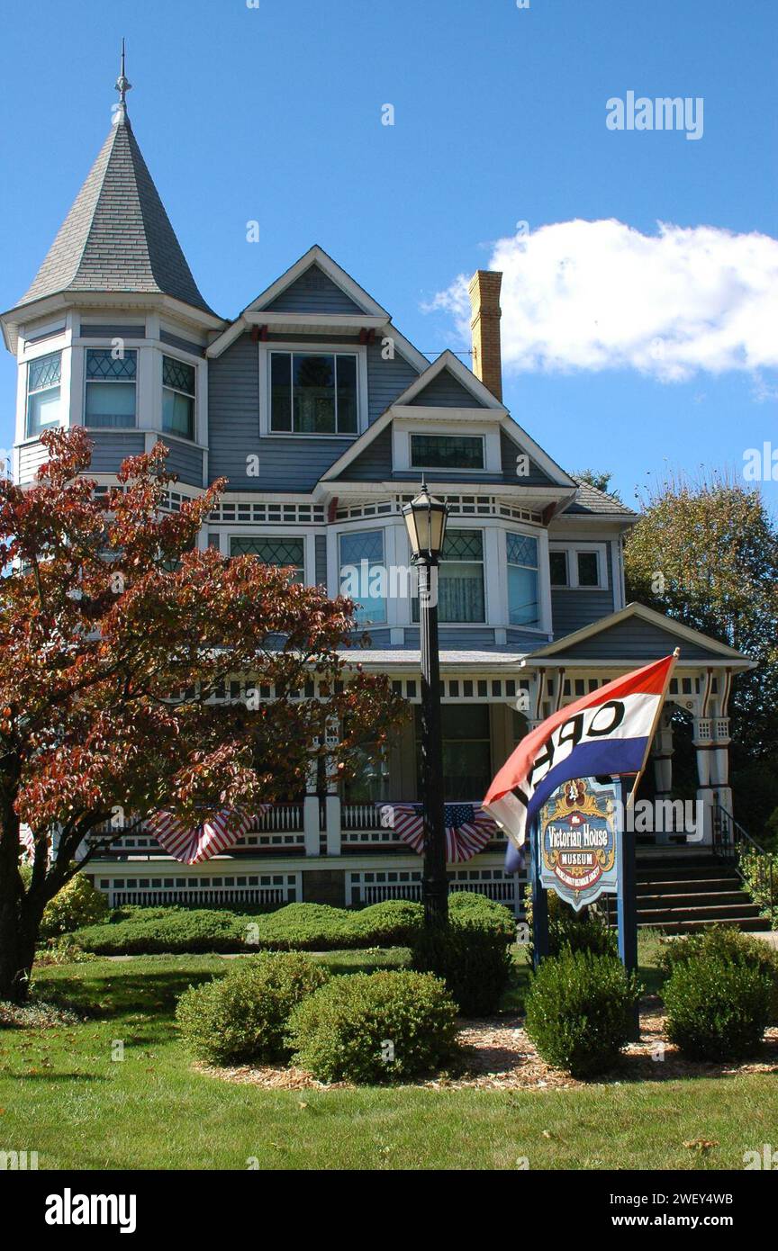 Amish Country Byway - Victorian House and Museum Stock Photo