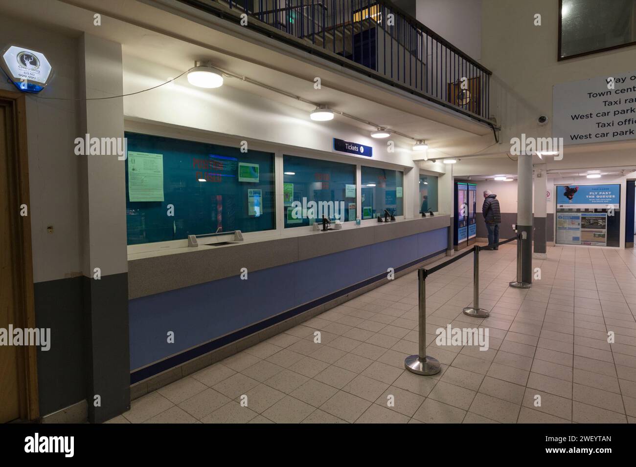 Ticket vending machine hi-res stock photography and images - Alamy