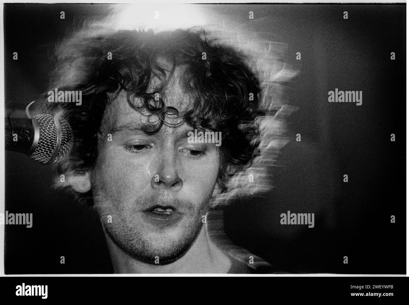 AC ACOUSTICS CONCERT 1995 Paul Campion The Singer And Guitarist Of ac-acoustics-concert-1995-paul-campion-the-singer-and-guitarist-of