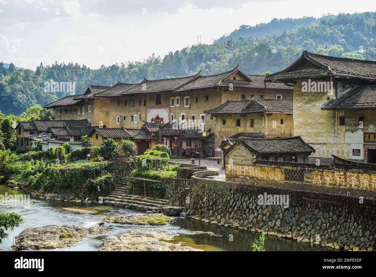 Five-phoenix-building, a special form of Hakka tulou in „Yongding County, Fujian, China Stock Photo
