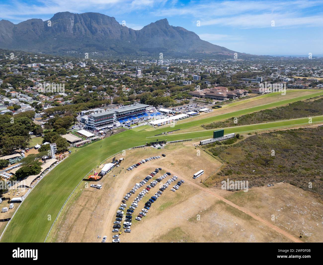 Hollywoodbets Kenilworth Racecourse, 105 Rosmead Ave, Kenilworth, Cape