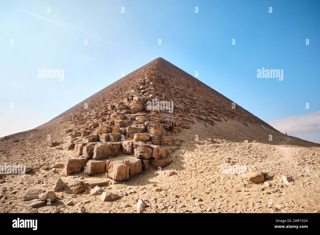 Dahshur, Egypt - January 2, 2024: View of the Red Pyramid and parched dry desert in Dahshur Stock Photo