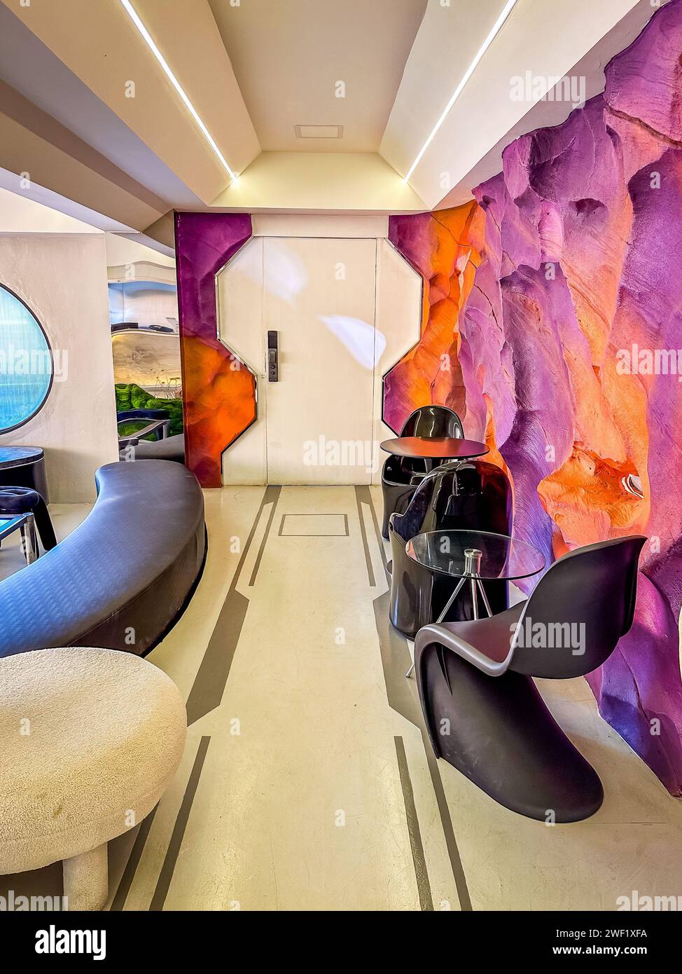 Cave mars hi-res stock photography and images - Alamy