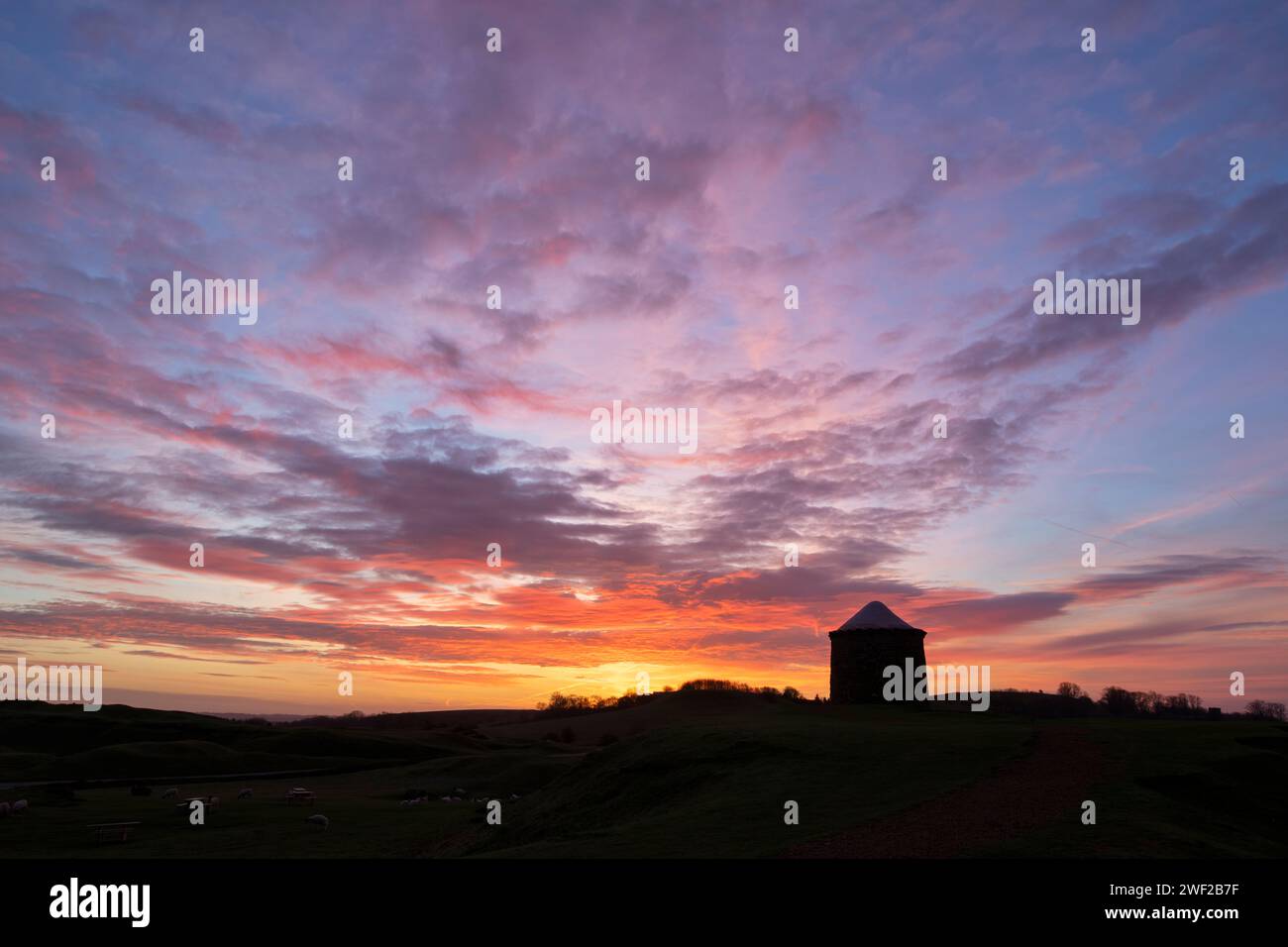Dawn sky across Burton Dassett country park. Warwickshire, England Stock Photo
