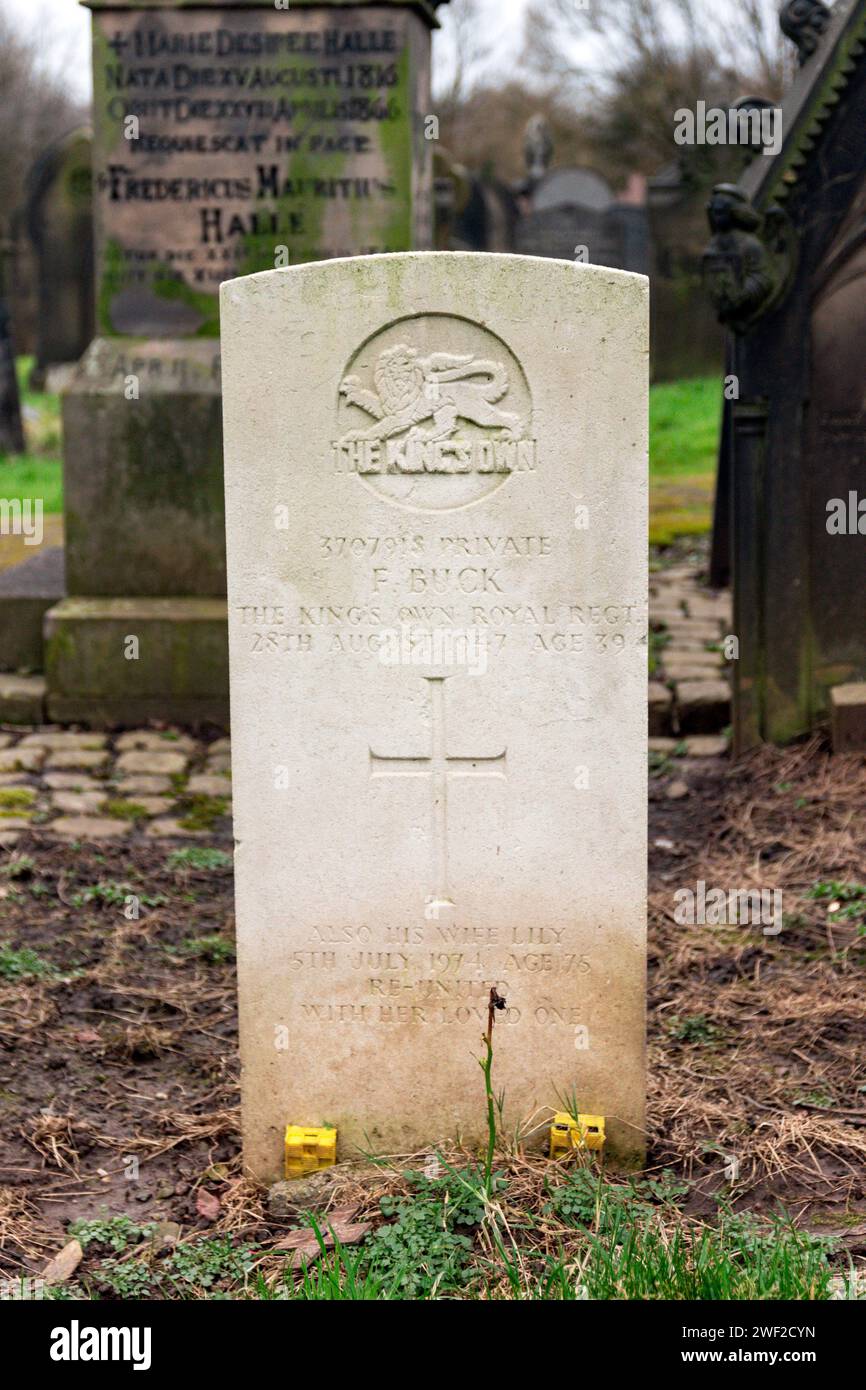 Commonwealth War Grave of Private F. Buck. Weaste Cemetery, Salford. Stock Photo