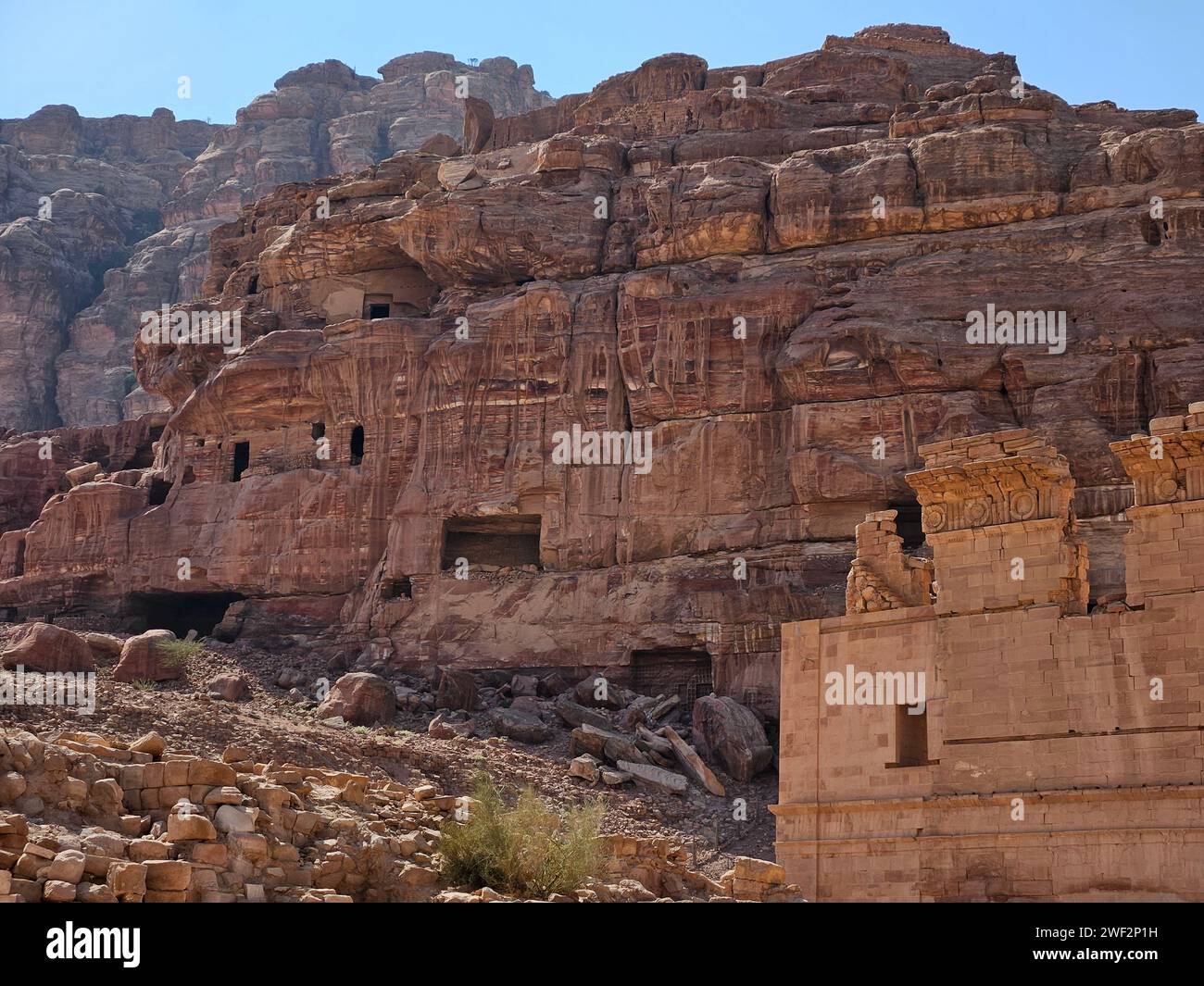 Beautiful, unique stone houses in Petra, Jordan, a breathtaking World Wonder Stock Photo