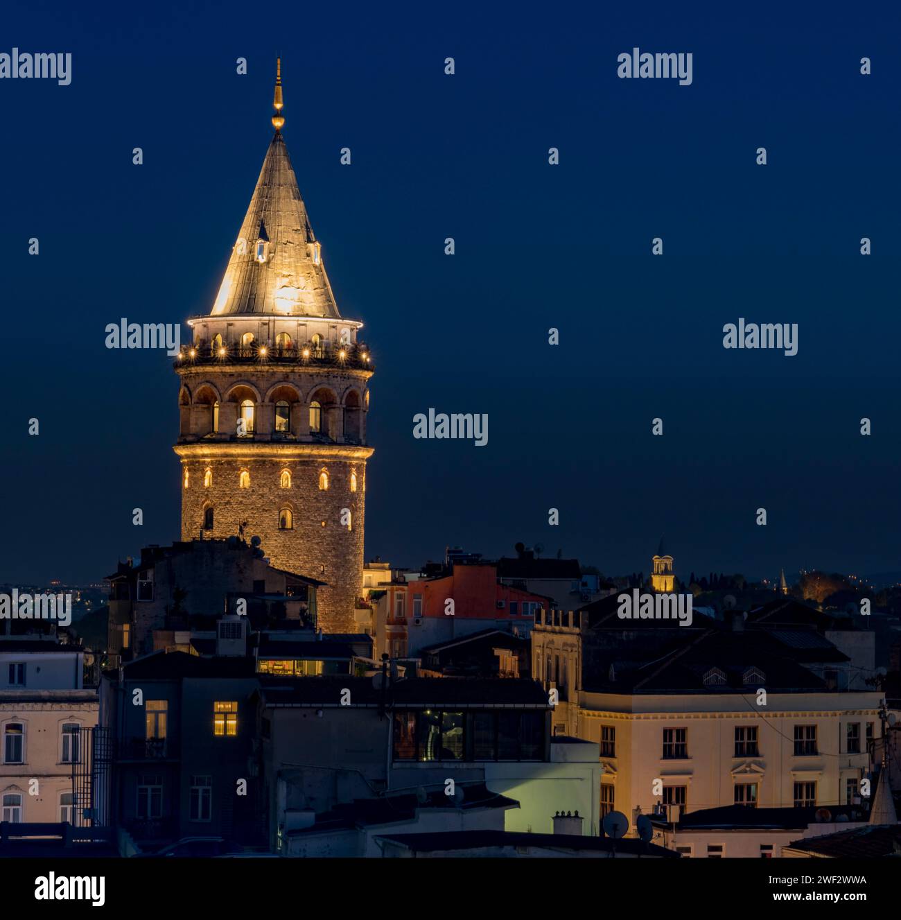 galata-tower-in-istanbul-at-night-stock-photo-alamy