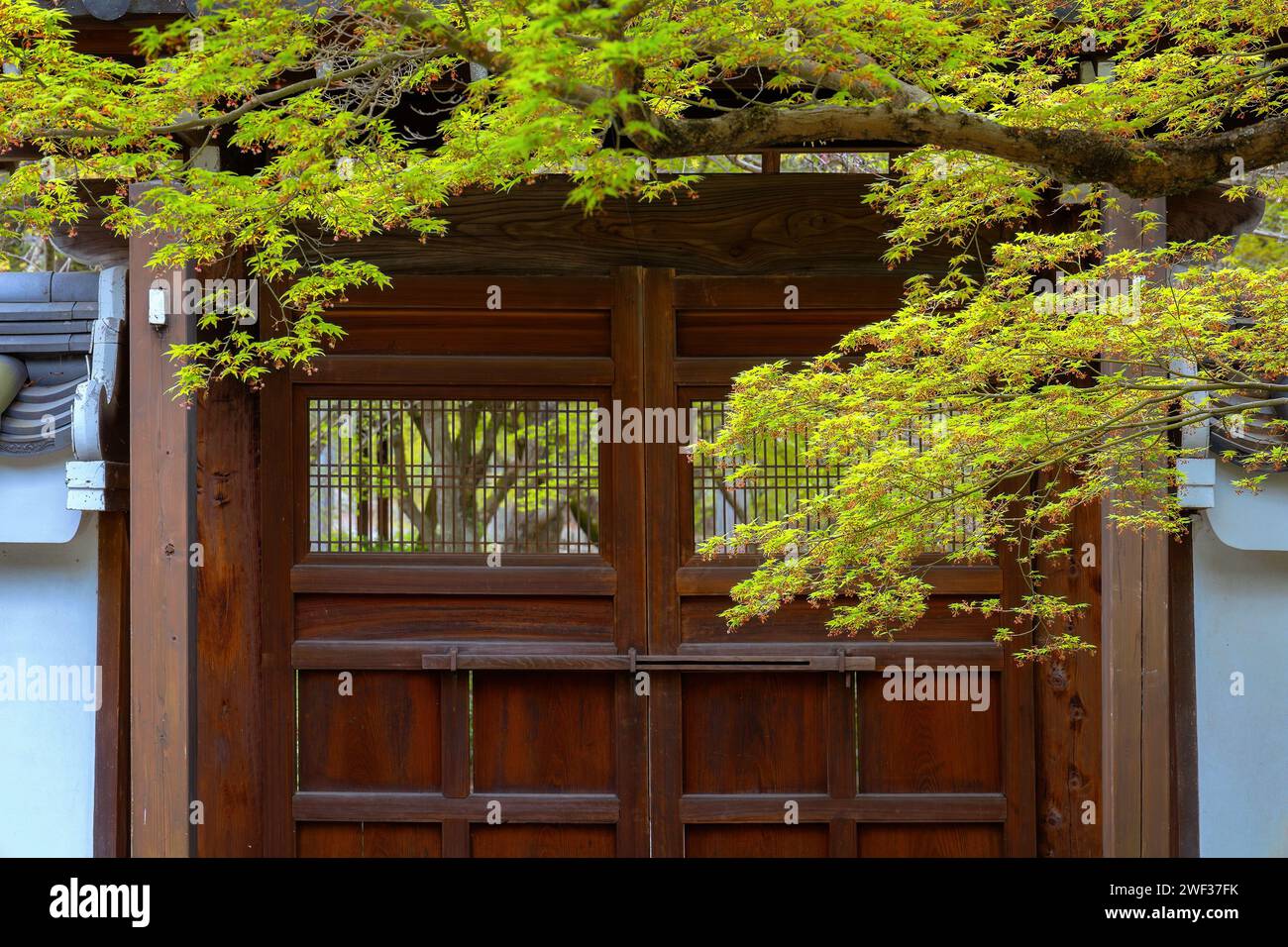 Kyoto, Japan - April 5 2023: Shinnyodo or Shinshogokurakuji temple founded in 984 its name refers to Sukhavati which means the Pure Land of the West Stock Photo