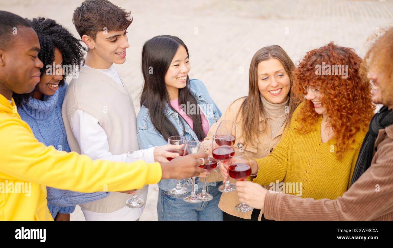 Multicultural gathering hi-res stock photography and images - Alamy