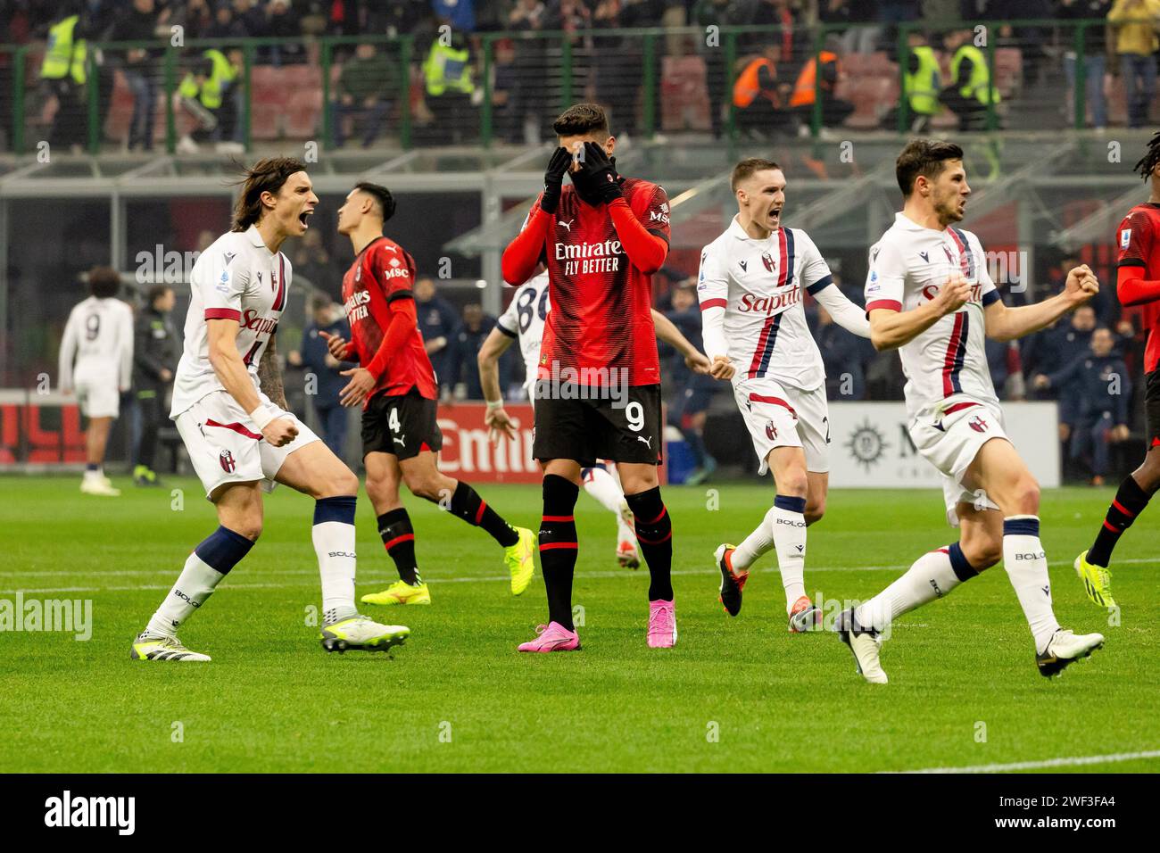 Olivier Giroud reaction after missing a penalty during the Serie A