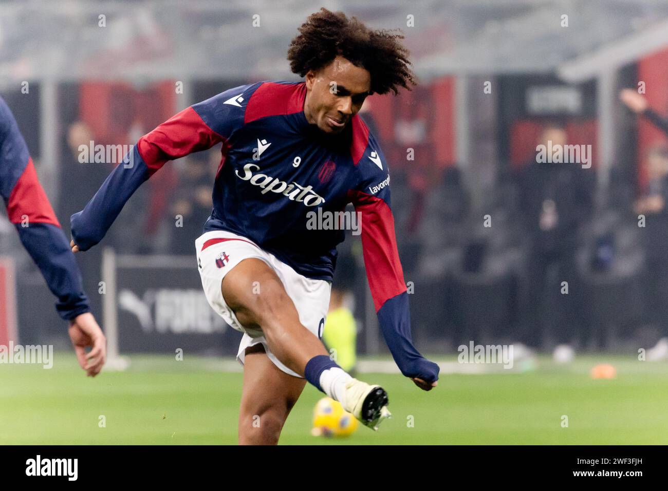 Joshua Zirkzee in action during the Serie A football match between AC