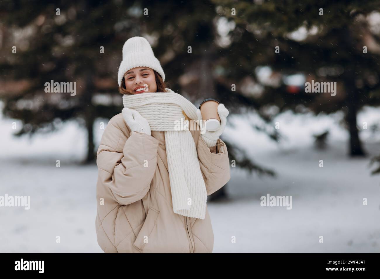 Cool weather hi-res stock photography and images - Alamy
