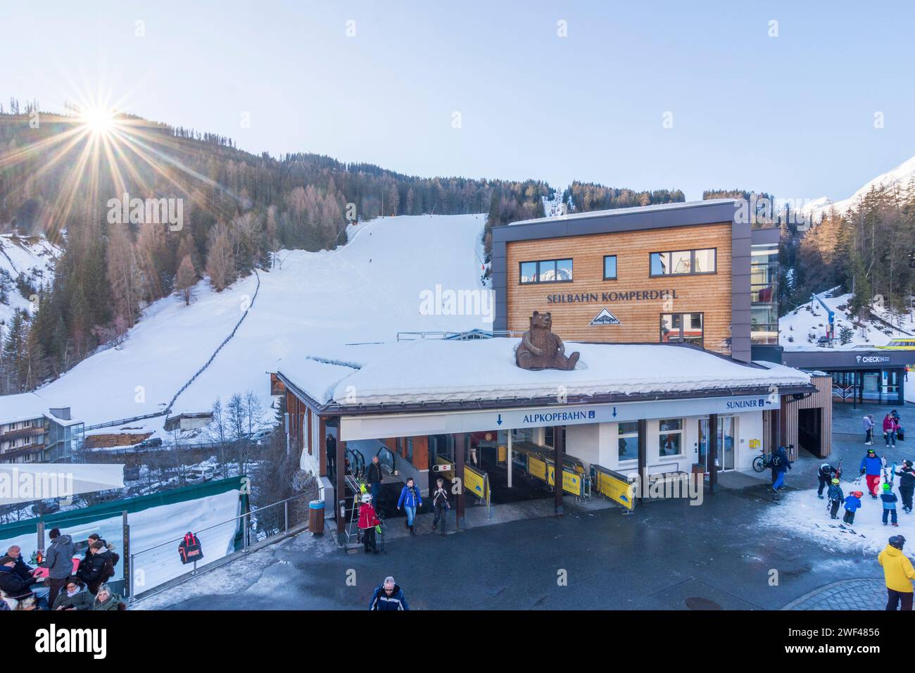 Serfaus: ski lifts, ski slope, downhill skiing, Samnaun Alps in Serfaus-Fiss-Ladis, Tirol, Tyrol, Austria Stock Photo