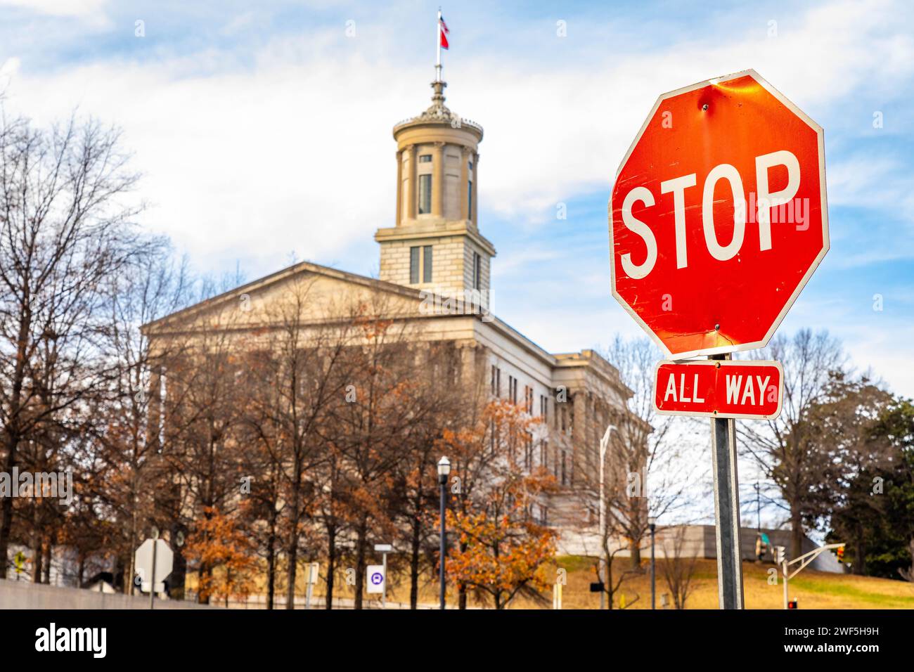 Stop Buildign Sign Senate office building sign hi-res stock photography and images - Alamy