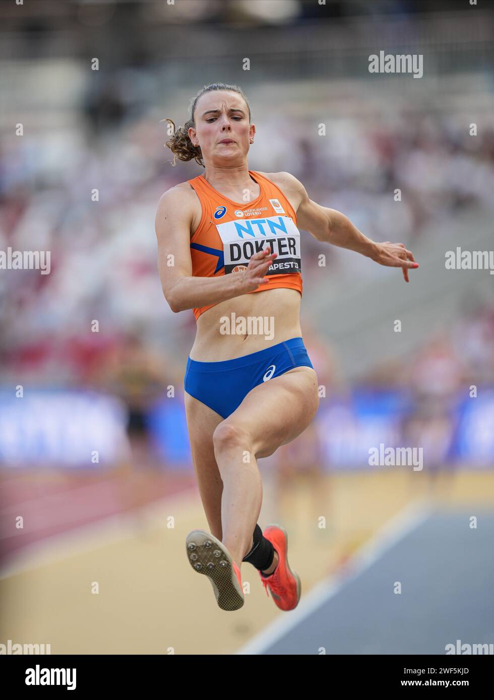 Anouk VETTER participating in the heptathlon at the World Athletics ...