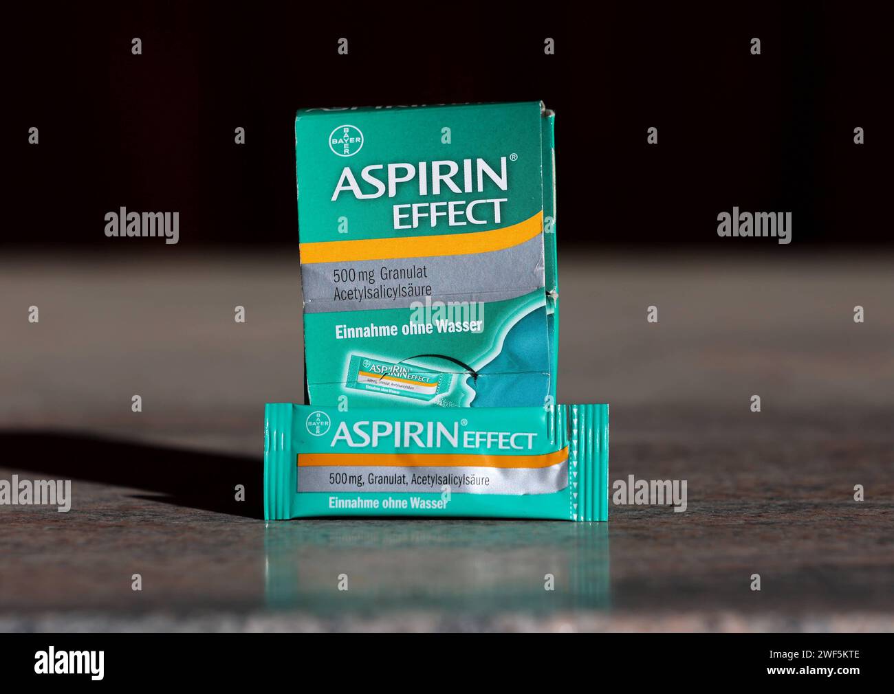 Schnupen hires stock photography and images Alamy