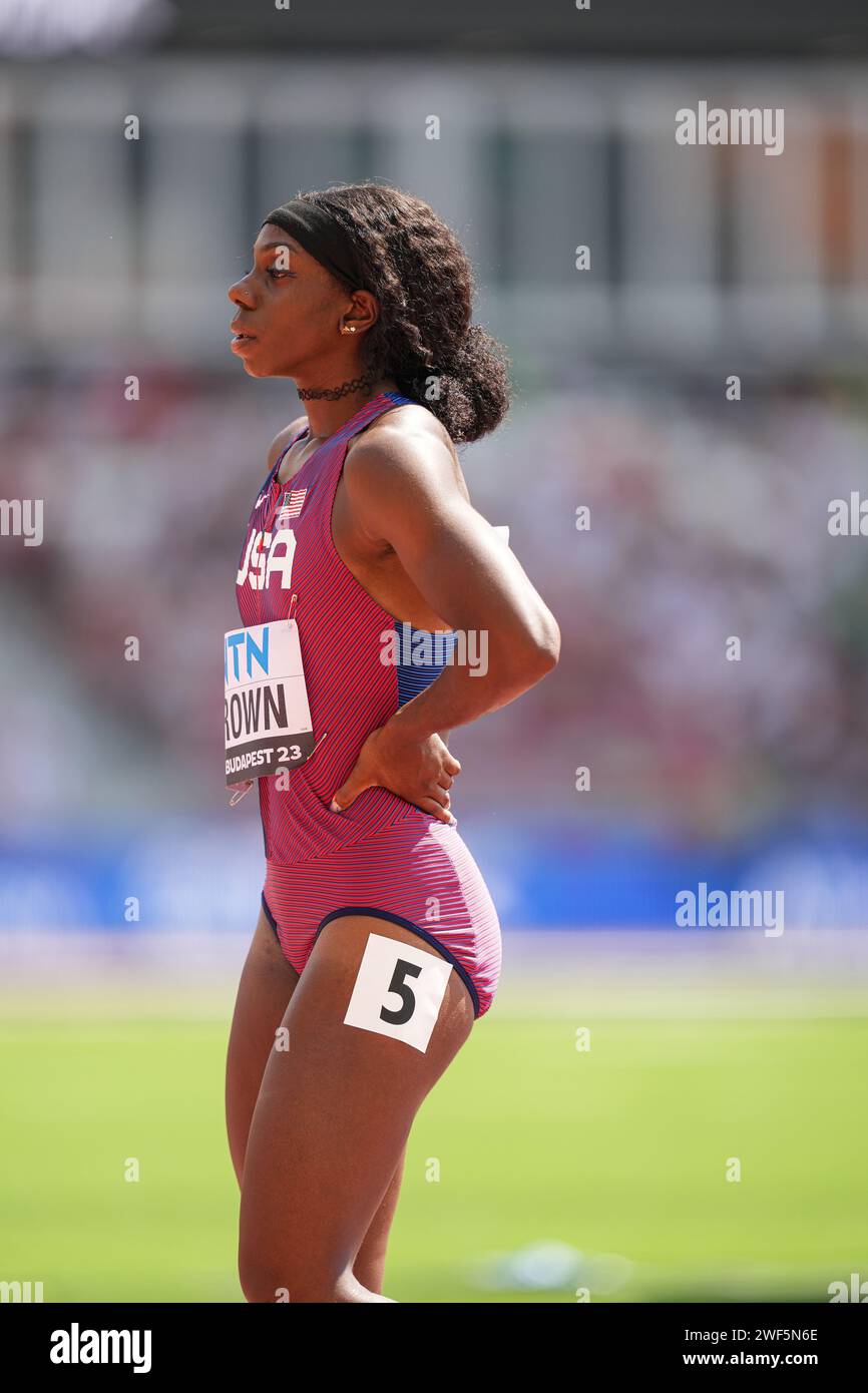 Tamari DAVIS participating in the 100 meters at the World Athletics
