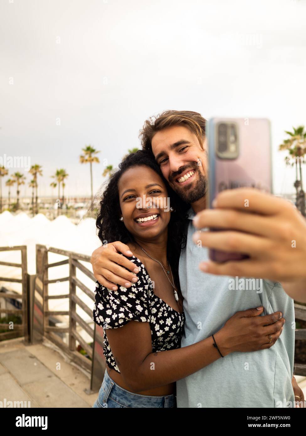 Couple taking selfie in nature hi-res stock photography and images - Alamy