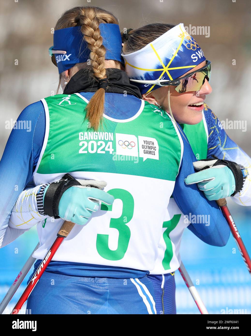 Pyeongchang, South Korea. 29th Jan, 2024. Elsa Taenglander (R) of Sweden hugs Nelli-Lotta Karppelin of Finland after the final of the Women's Sprint Free of Cross-Country Skiing event at the Gangwon 2024 Winter Youth Olympic Games in Pyeongchang, South Korea, Jan. 29, 2024. Credit: Hu Huhu/Xinhua/Alamy Live News Stock Photo