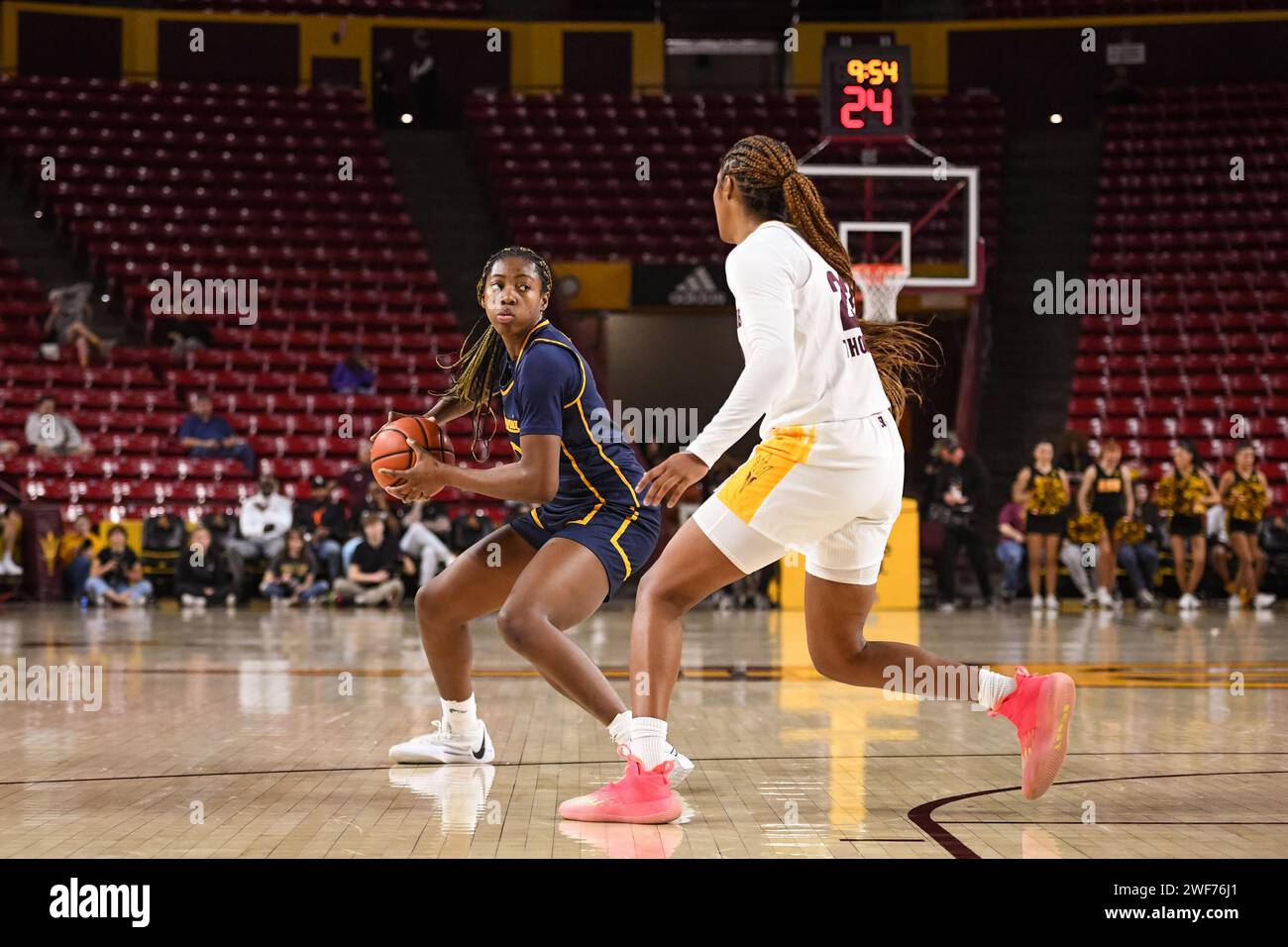 California Golden Bears forward Ugonne Onyiah (0) looks to pass the ball in the second half of the NCAA basketball game against Arizona State in Tempe Stock Photo