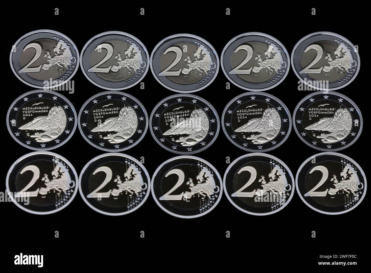 The 2024 New Year commemorative coins and banknotes are officially issued  in Shanghai, China. 9th Jan, 2024. (Photo by ChinaImages/Sipa USA) Credit:  Sipa US/Alamy Live News Stock Photo - Alamy