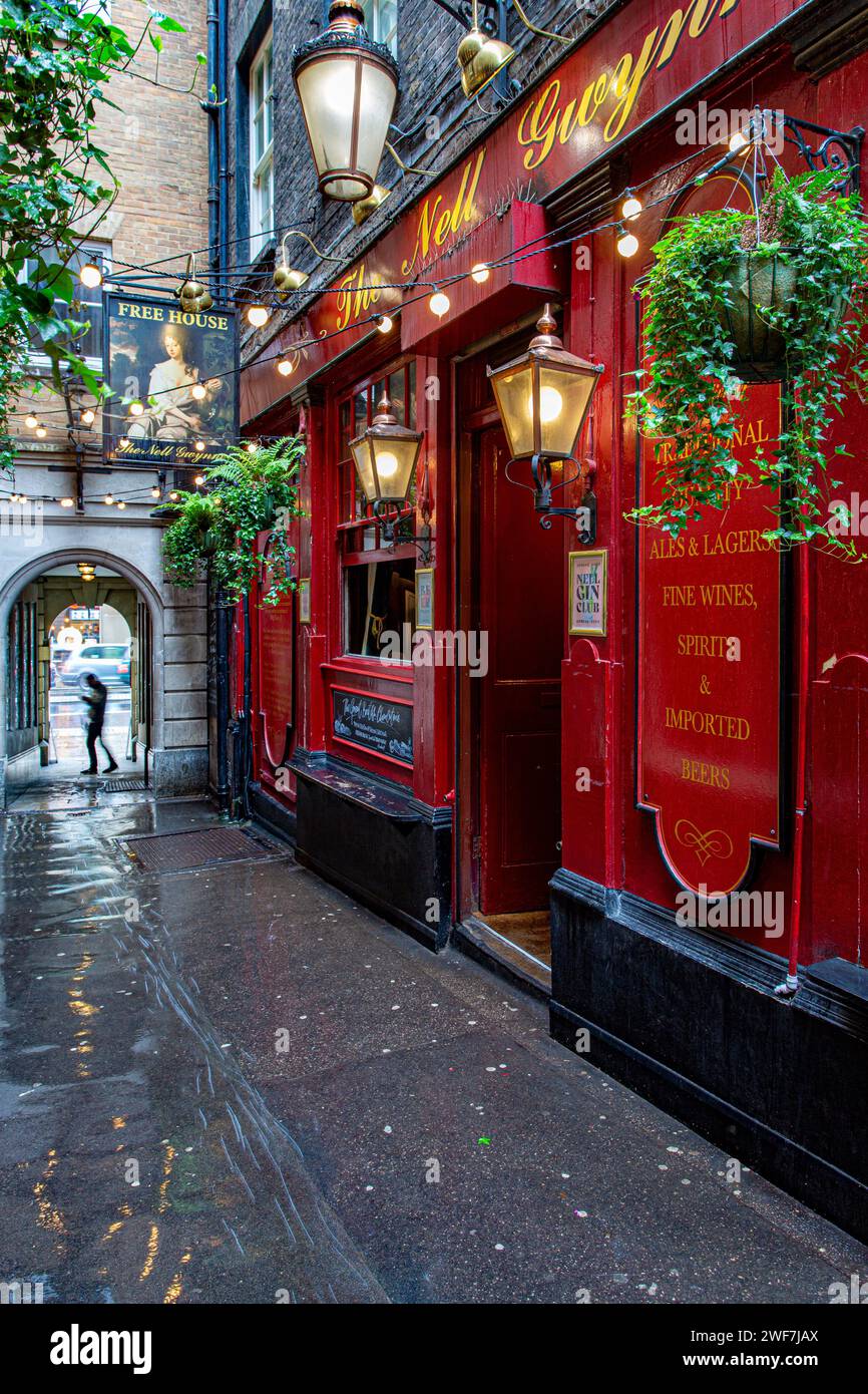 The Nell Gwynne Tavern, Bull Inn Court, Covent Garden, London, England Stock Photo
