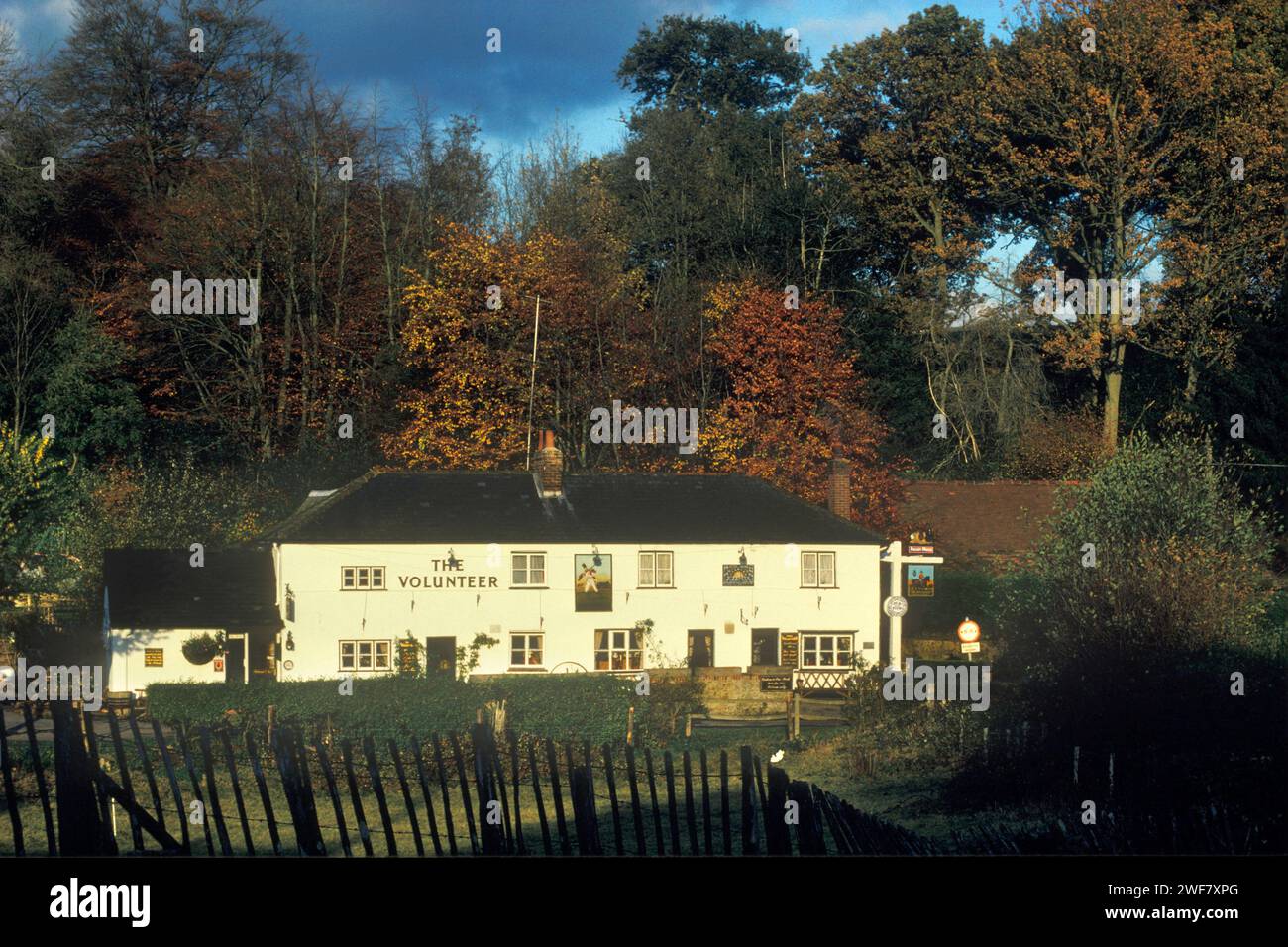 The Volunteer village pub. Sutton Abinger, Surrey, England UK 1990s 1991 HOMER SYKES Stock Photo