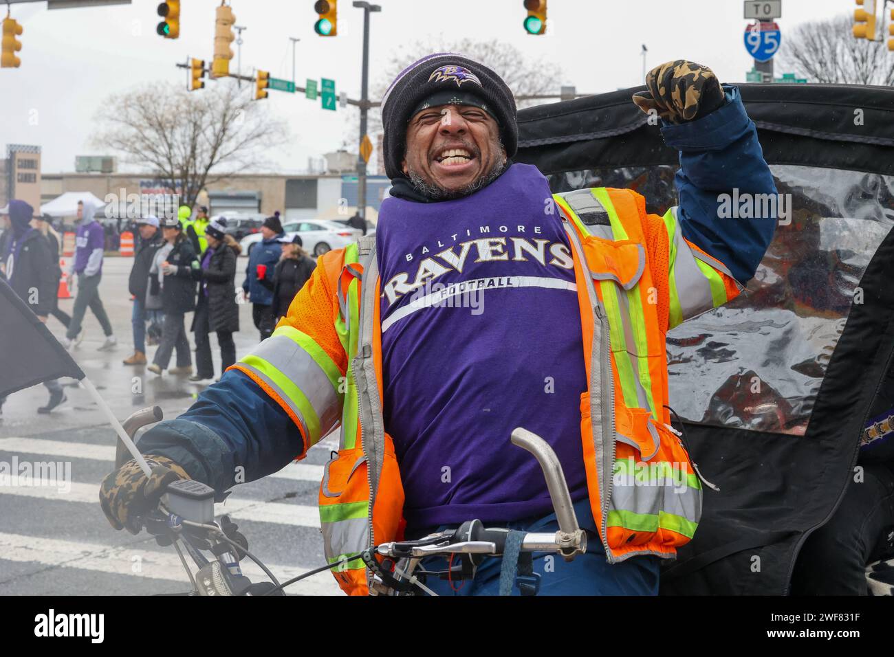 Baltimore, USA. 28th Jan, 2024. January 28, 2024, Baltimore, Maryland, USA. Fans gather for a tailgate ahead of the NFL team the Baltimore Ravens hosting the Kansas City Chiefs at M&T Bank Stadium first AFC game at home in 53 years. (Photo by Robyn Stevens Brody/Sipa USA) Credit: Sipa USA/Alamy Live News Stock Photo