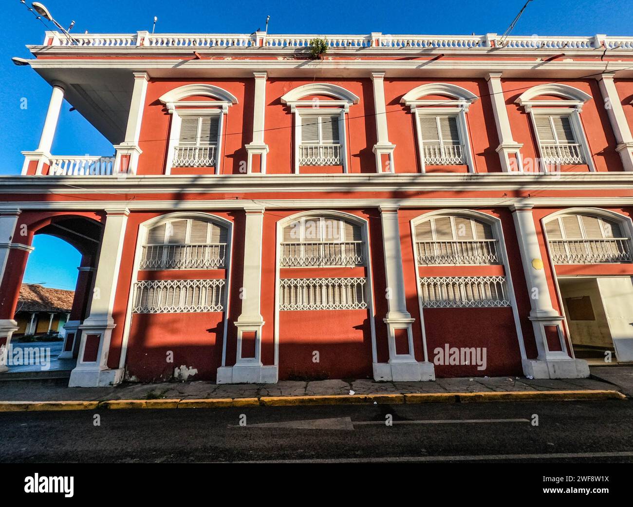 Spanish colonial architecture in Granada, Nicaragua Stock Photo