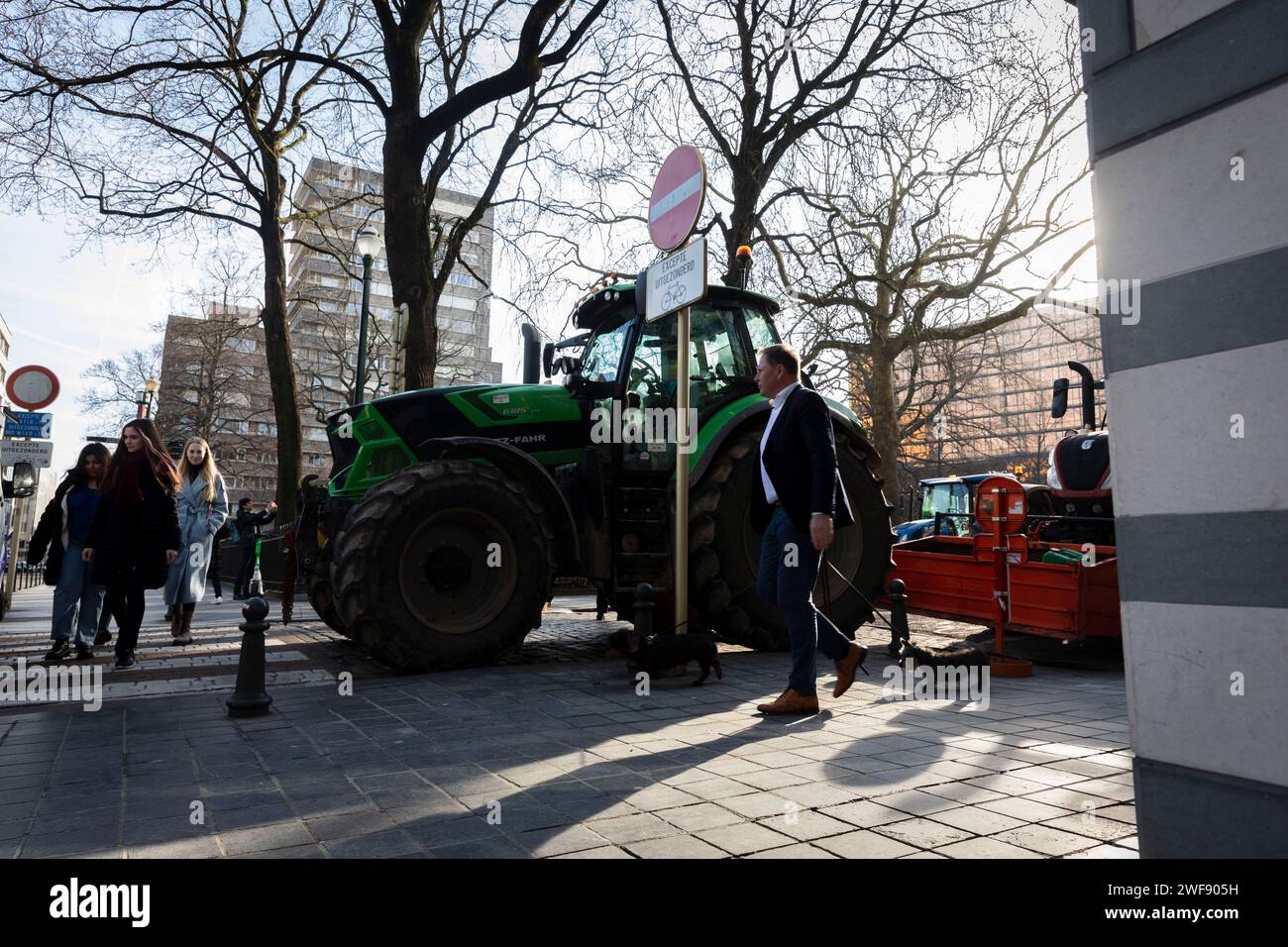 Nicolas Landemard / Le Pictorium tractor rally at Square de Meeus in