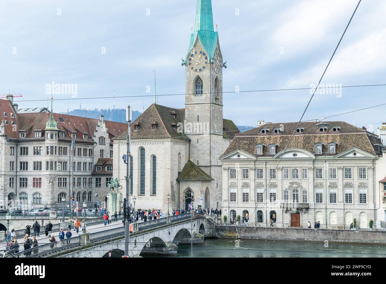 A view of the Münsterbrücke bridge and Fraumünster church in the Altstadt old town center of Zurich in Switzerland Stock Photo