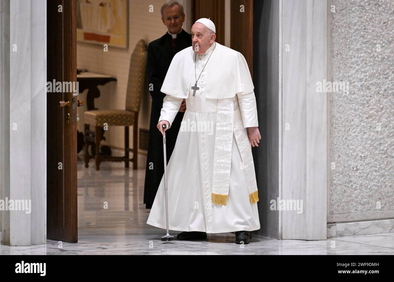 Heiligenfigur Papst Franziskus I. – 13,2 Cm Große Figur Aus Polyresin, Ideal Für Andacht Oder Dekoration