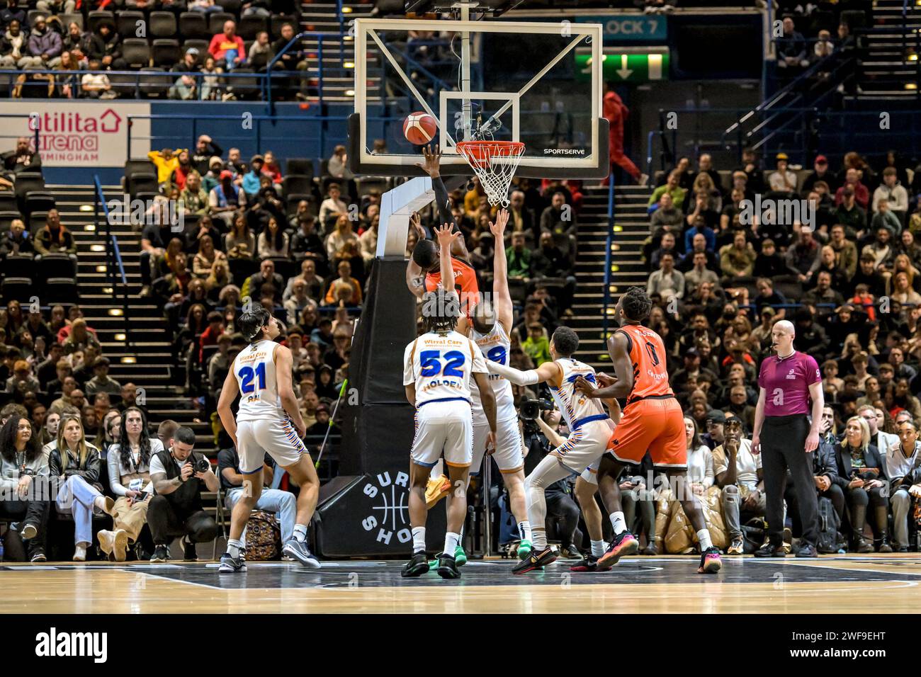 David Nwaba Guard of London Lions Men reaches for the ball during the BBL Trophy Final at the Utilita Arena, Birmingham, UK on 28 January 2024. Photo by Phil Hutchinson. Editorial use only, license required for commercial use. No use in betting, games or a single club/league/player publications. Credit: UK Sports Pics Ltd/Alamy Live News Stock Photo