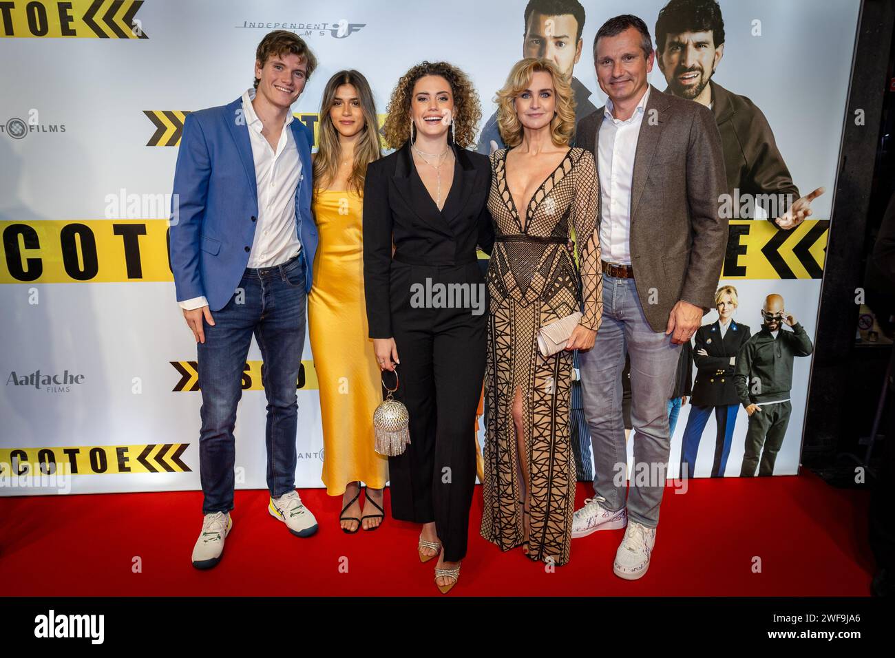 AMSTERDAM - The Deckers family on the red carpet for the premiere of ...