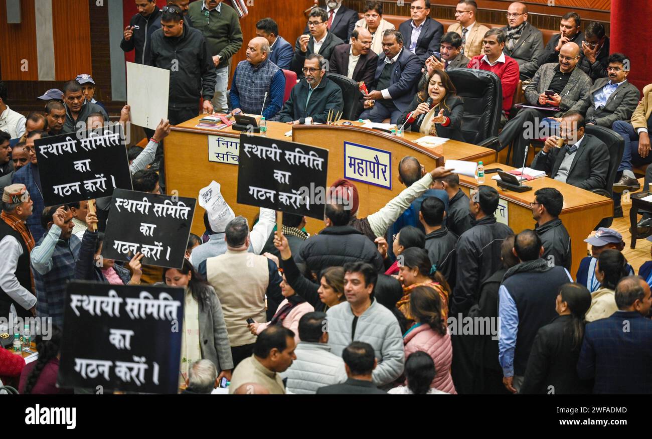 New Delhi, India. 29th Jan, 2024. NEW DELHI, INDIA - JANUARY 29: Delhi Mayor Shelly Oberoi tries to put the House in order as BJP councillors protest during the Municipal Corporation of Delhi (MCD) session at the Civic Centre on January 29, 2024 in New Delhi, India. (Photo by Raj K Raj/Hindustan Times/Sipa USA) Credit: Sipa USA/Alamy Live News Stock Photo