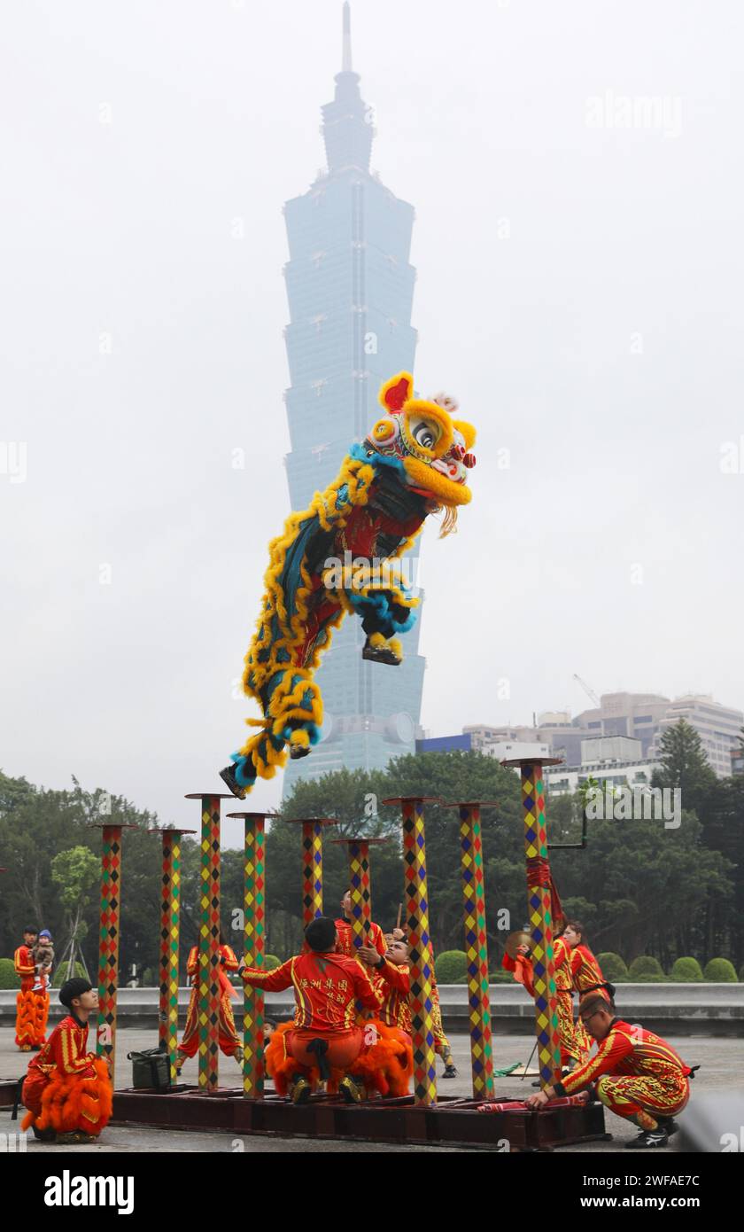 Chinese Mainland Hong Kong Macau And Taiwan Out People Perform Chinese Mainland Hong Kong Macau And Taiwan Out People Perform