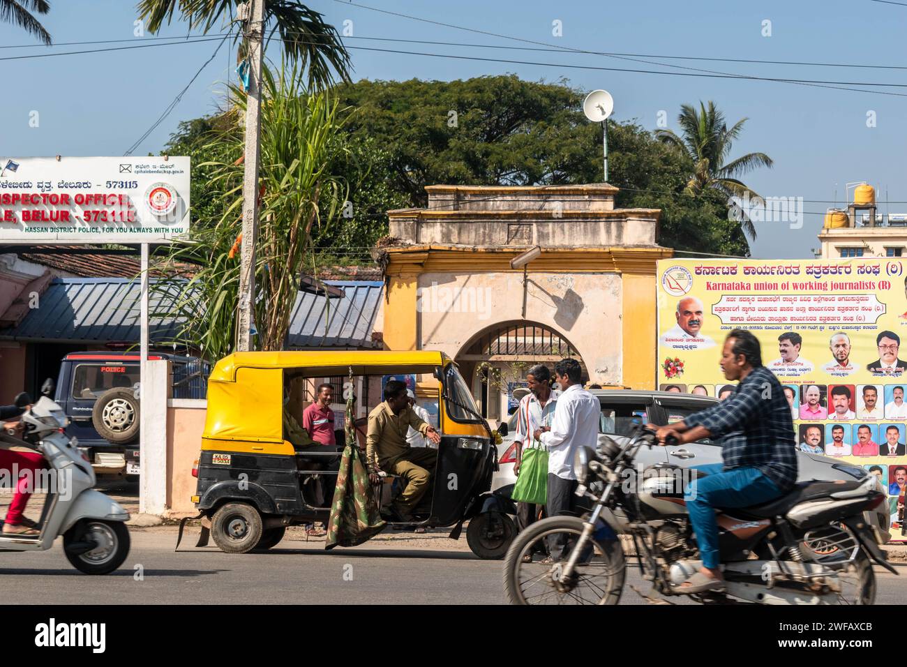 Belur, Karnataka, India - January 9 2023: Traffic on a crowded street in the historic tourist town of Belur. Stock Photo