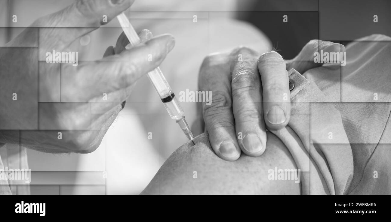 Vaccination female doctor Black and White Stock Photos & Images - Alamy