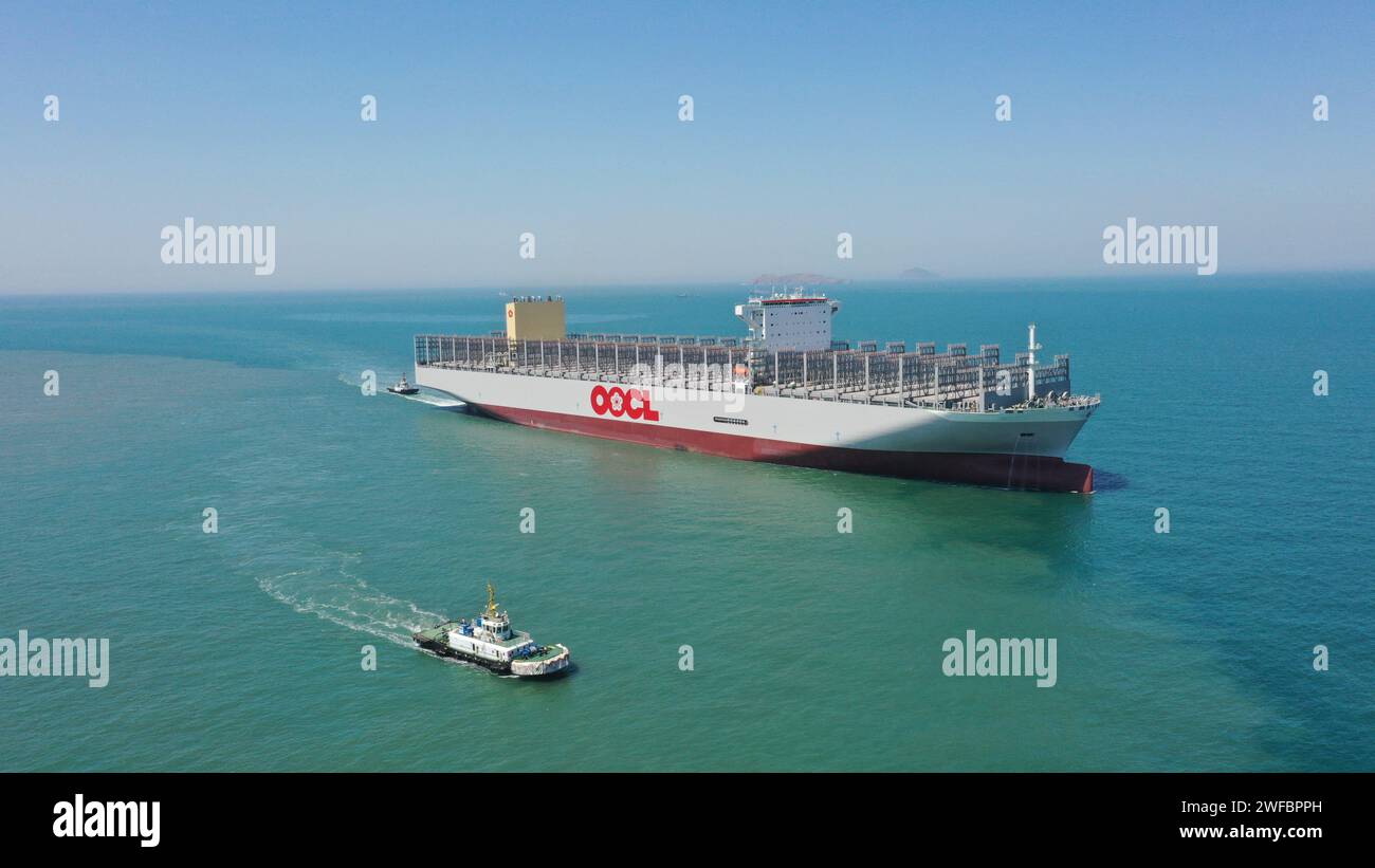 (240130) -- HARBIN, Jan. 30, 2024 (Xinhua) -- This photo taken on July 12, 2023 shows the ultra-large container ship named 'OOCL Felixstowe' in a trial trip in Dalian, northeast China's Liaoning Province. (Dalian COSCO KHI Ship Engineering Co., Ltd./Handout via Xinhua) Stock Photo