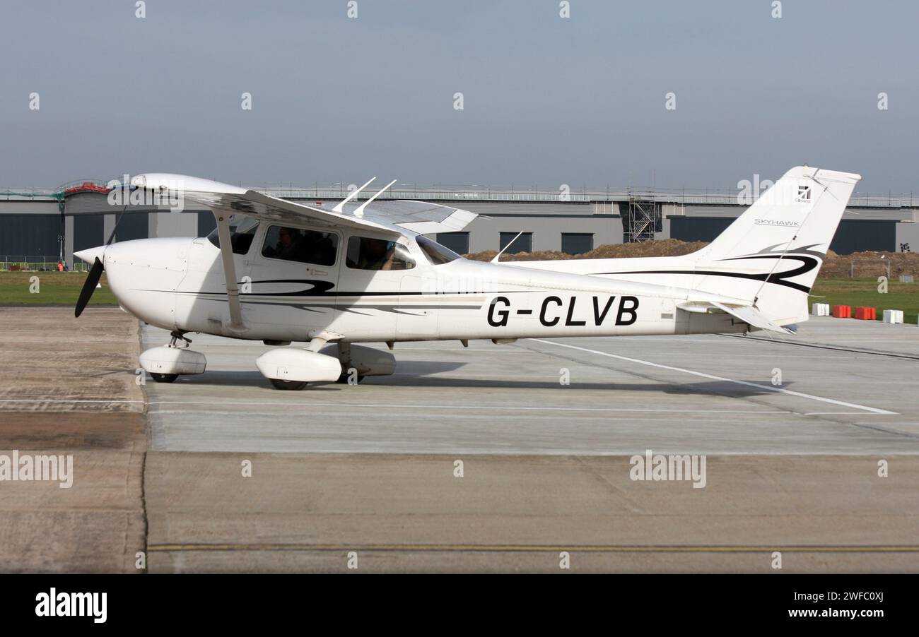 A Cessna 172 Skyhawk at Brighton City Airport Shoreham West Sussex Stock Photo