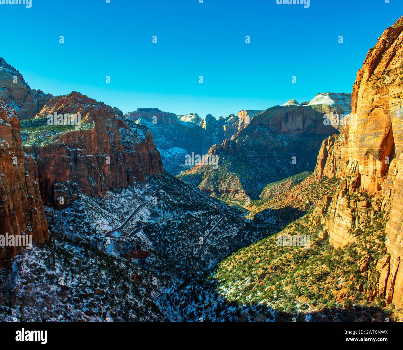 Sharp switchbacks hi-res stock photography and images - Alamy