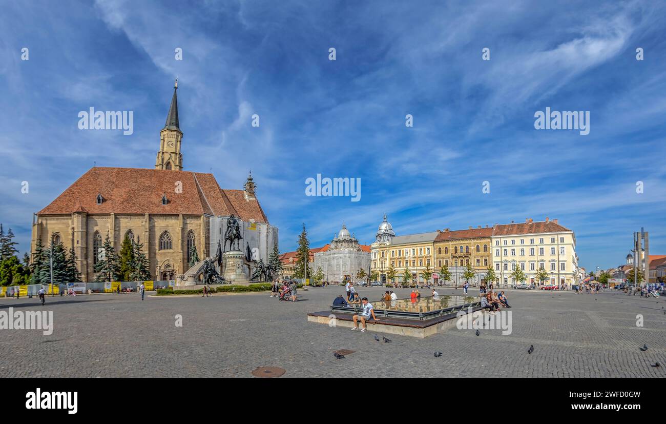 CLUJ-NAPOCA, TRANSYLVANIA, ROMANIA - SEPTEMBER 20, 2020: View of Union Square, the largest square in the city and one of the largest in Romania. Stock Photo