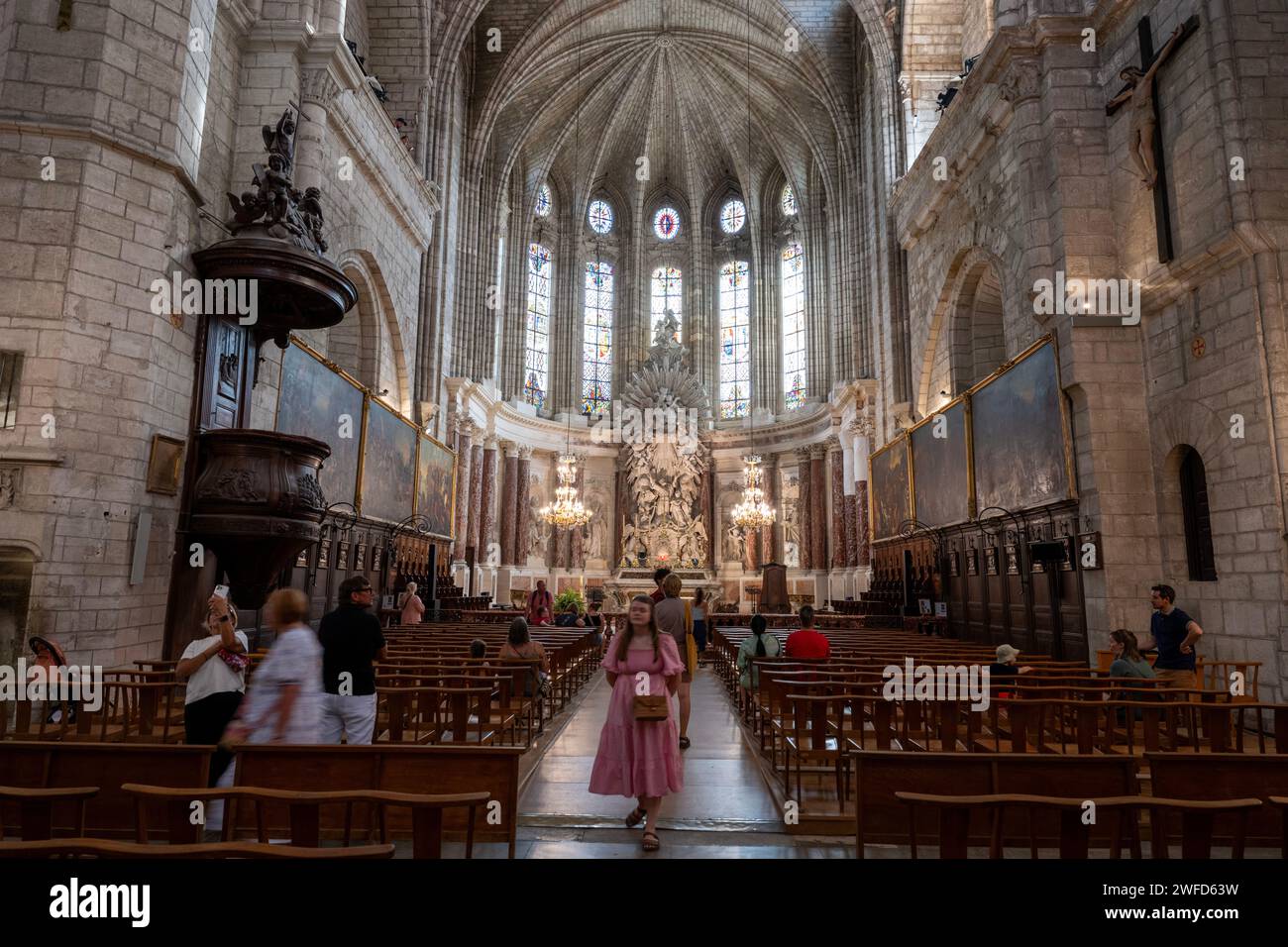 Cathedrale saint nazaire beziers france hi-res stock photography and ...
