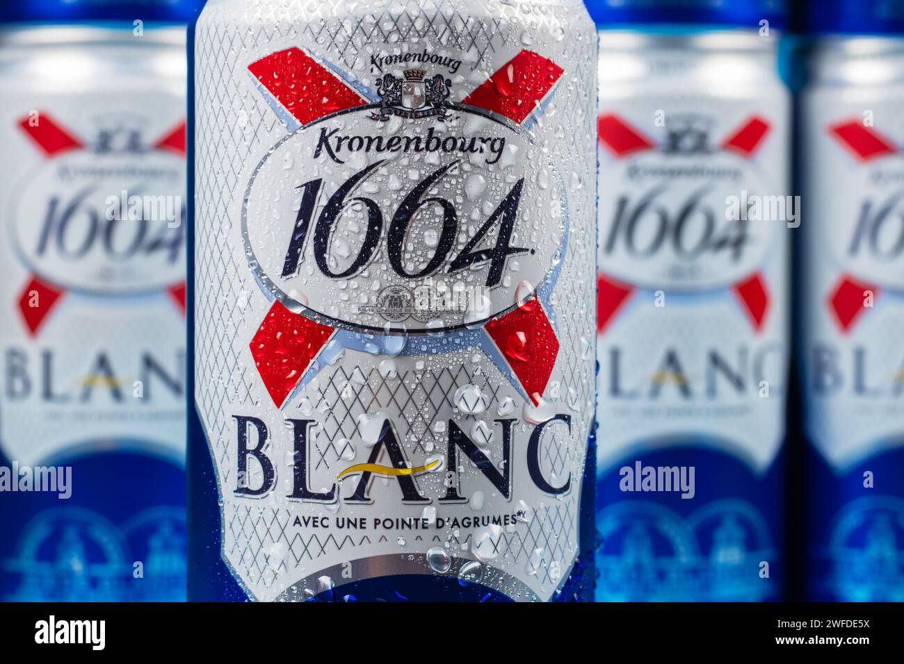 Dnipro, Ukraine, oct 13, 2023: Kronenbourg Blanc 1664 logo on beer cans with water drops. 1664 Blanc is the wheat beer from the French brewery Kronenb Stock Photo