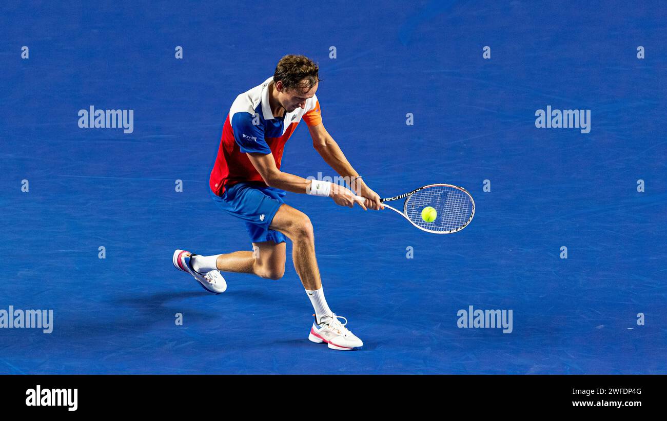 Daniil MEDVEDEV (RUS) vs Benoit PAIRE (FRA) during their Singles Round 1 match as part of the Abierto Mexicano Telcel presentado por HSBC at the Arena GNP Seguros on February 22, 2022 in Acapulco, Mexico. Photo by Victor Fraile / Power Sport Images Stock Photo