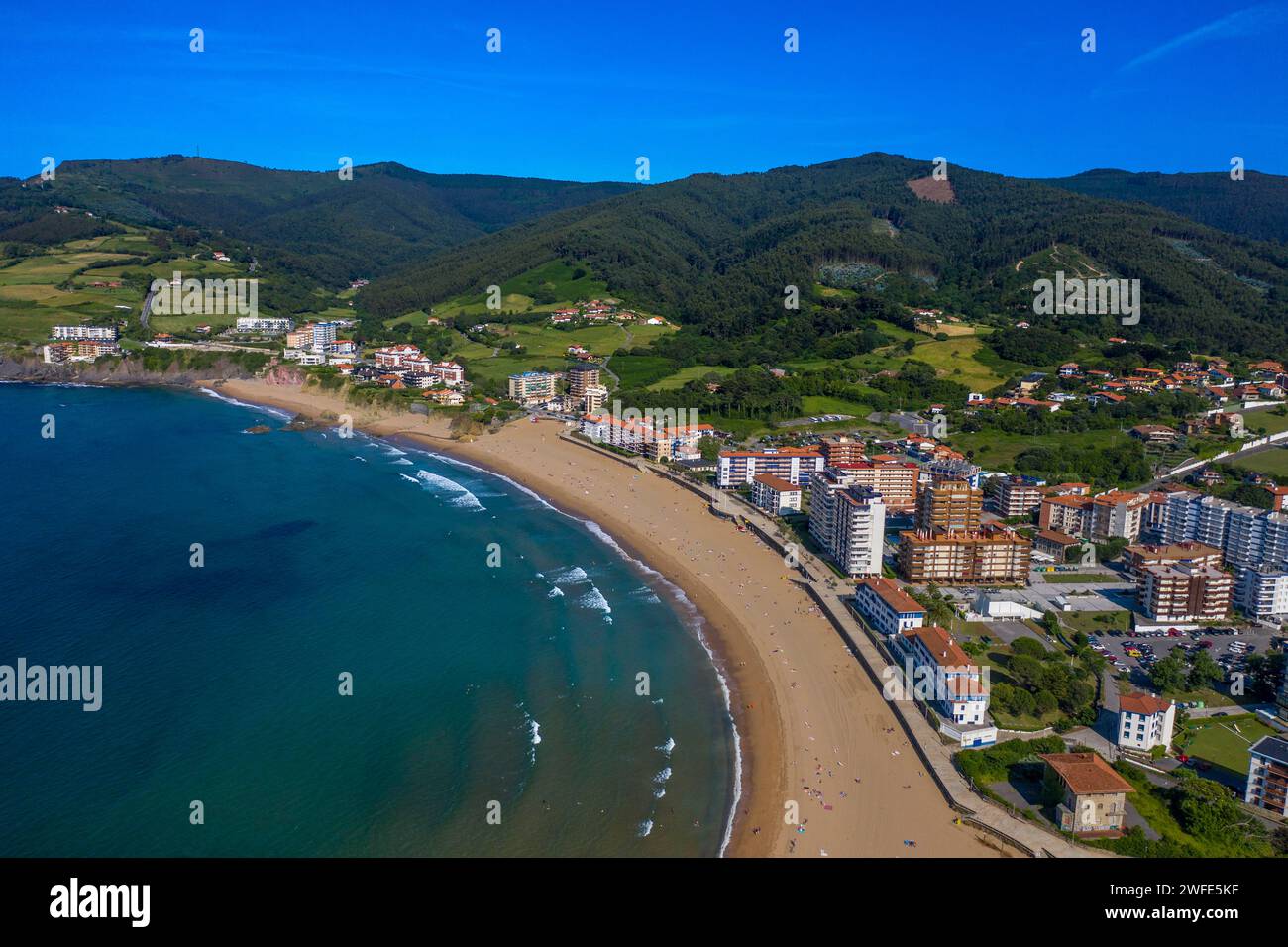 Aerial view of Playa de Baquio Bakio beach, Bizkaiko hondartza Bakioko Biscay, Basque Country, medieval building, battlements, Euskadi, Spain.  Bizkai Stock Photo