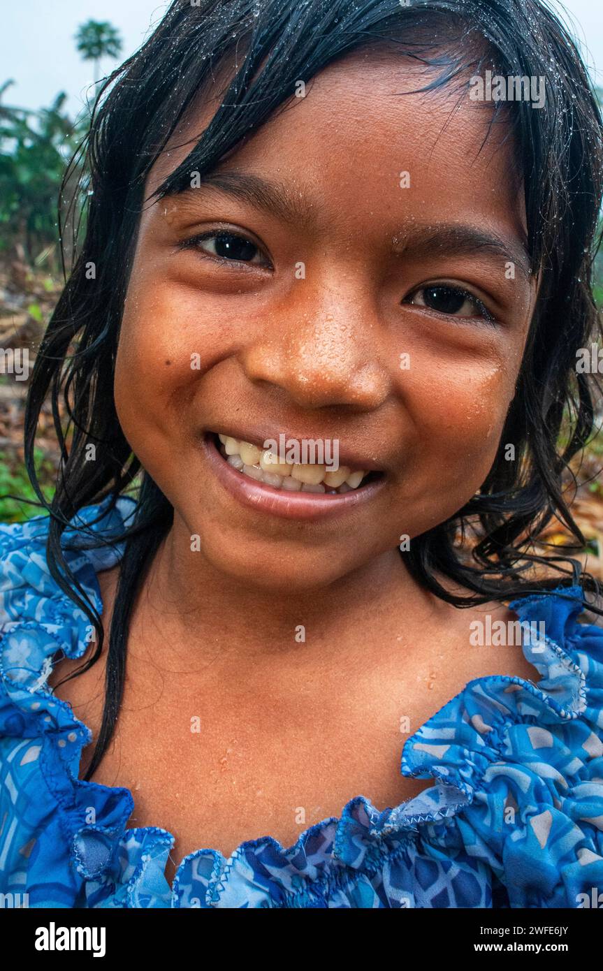 Girl of the riverside village of Timicuro I. Iqutios peruvian amazon, Loreto, Peru Stock Photo