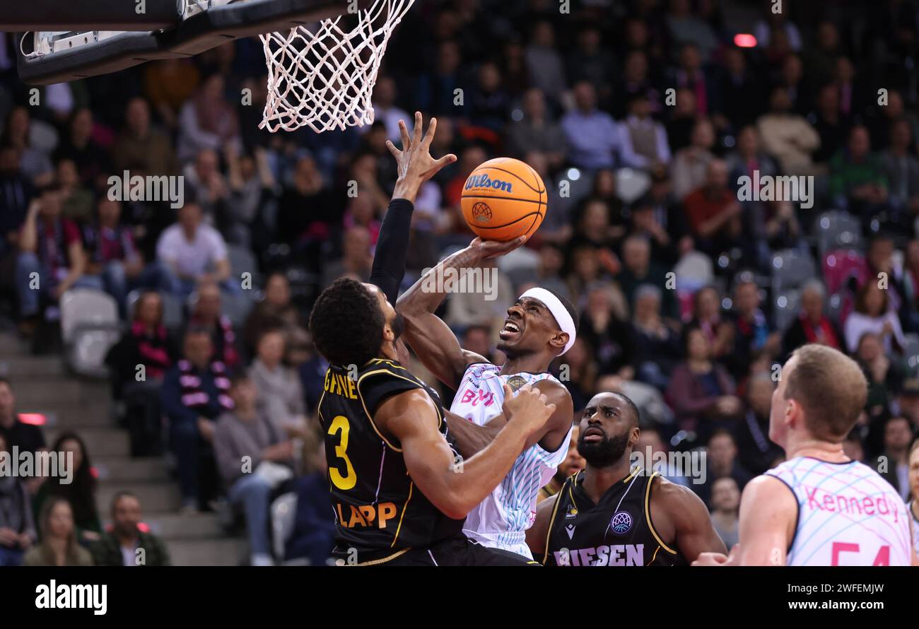 Bonn, Deutschland. 30th Jan, 2024. Jayvon Graves (Ludwigsburg), Glynn