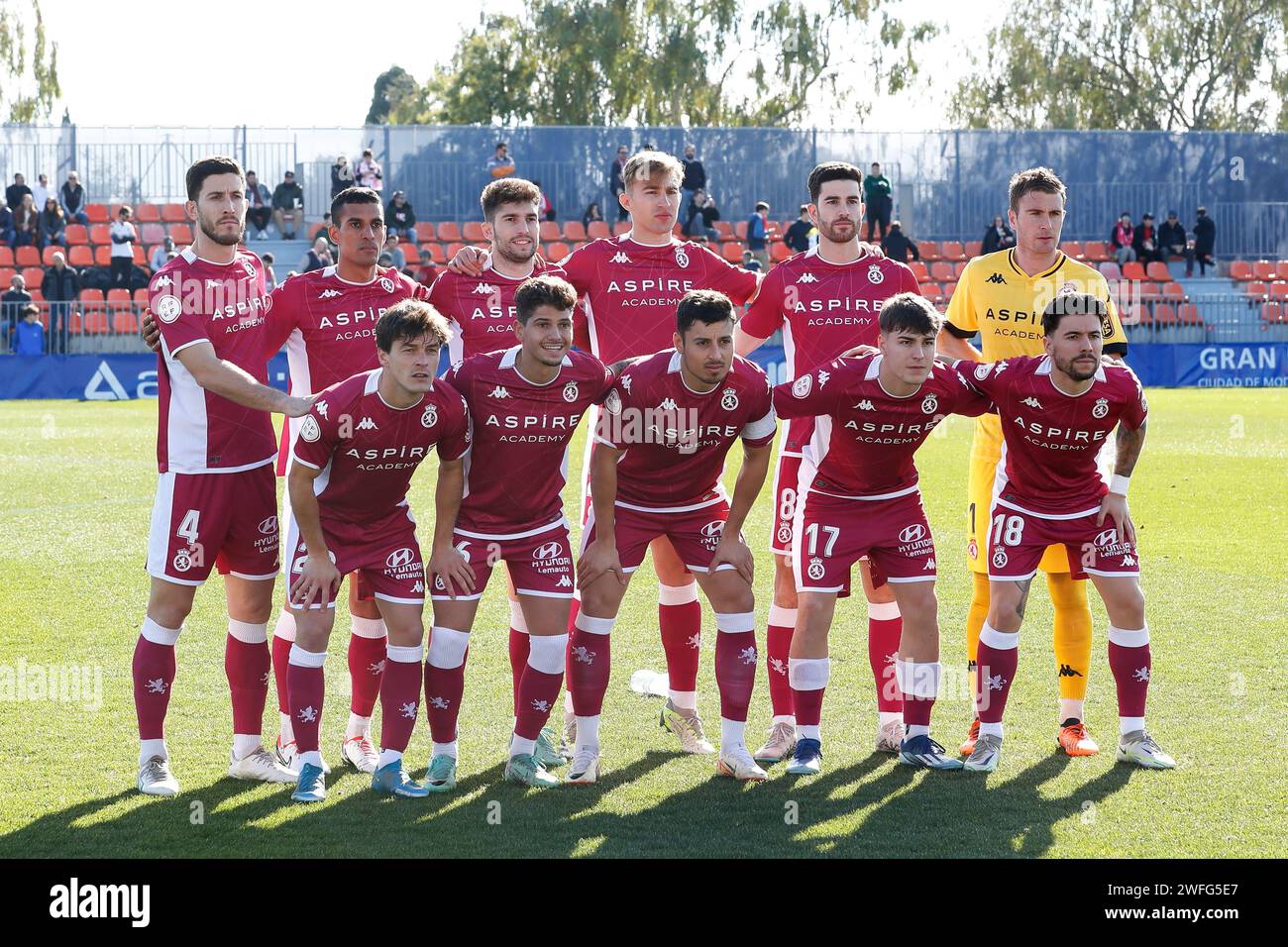 Majadahonda, Spain. 28th Jan, 2024. CyD Leonesa team group lineup (Leonesa) Football/Soccer